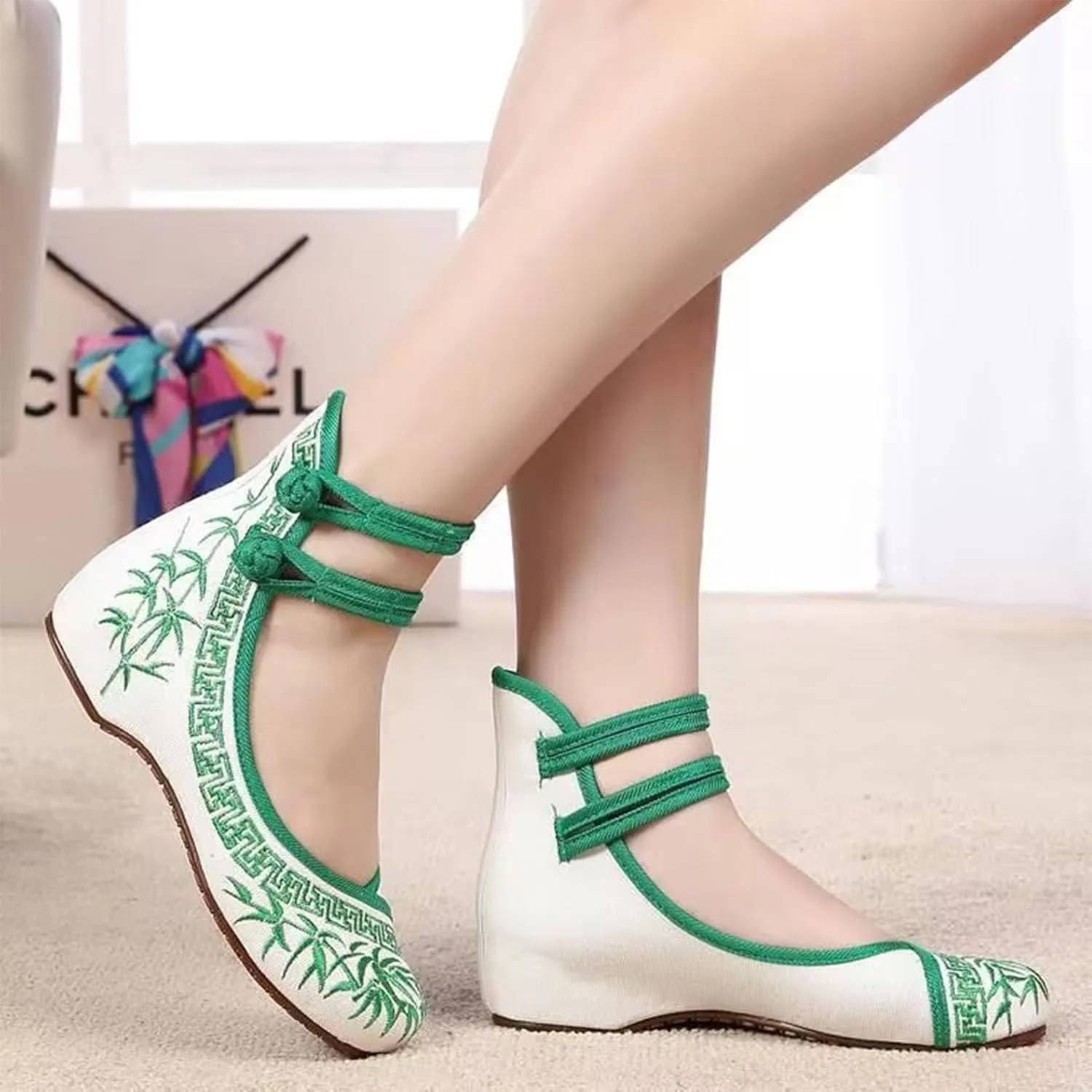 2025 Women's Embroidery Wedge Party Dress Flats Shoes Casual Chinese Traditional Floral Cheongsam Walking Shoes