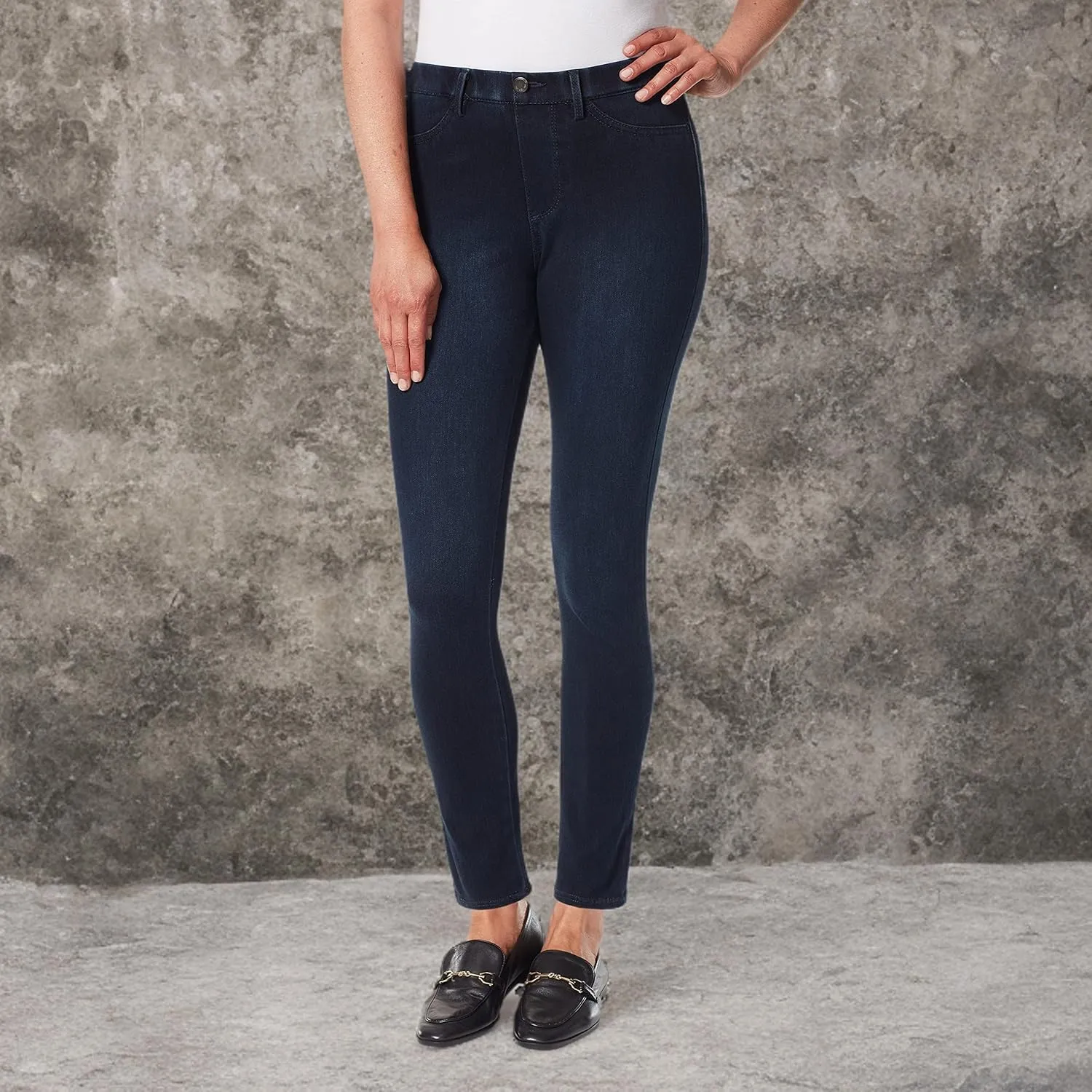 Bandolino Women's Bella All Day Comfort Pull on Knit Denim Legging