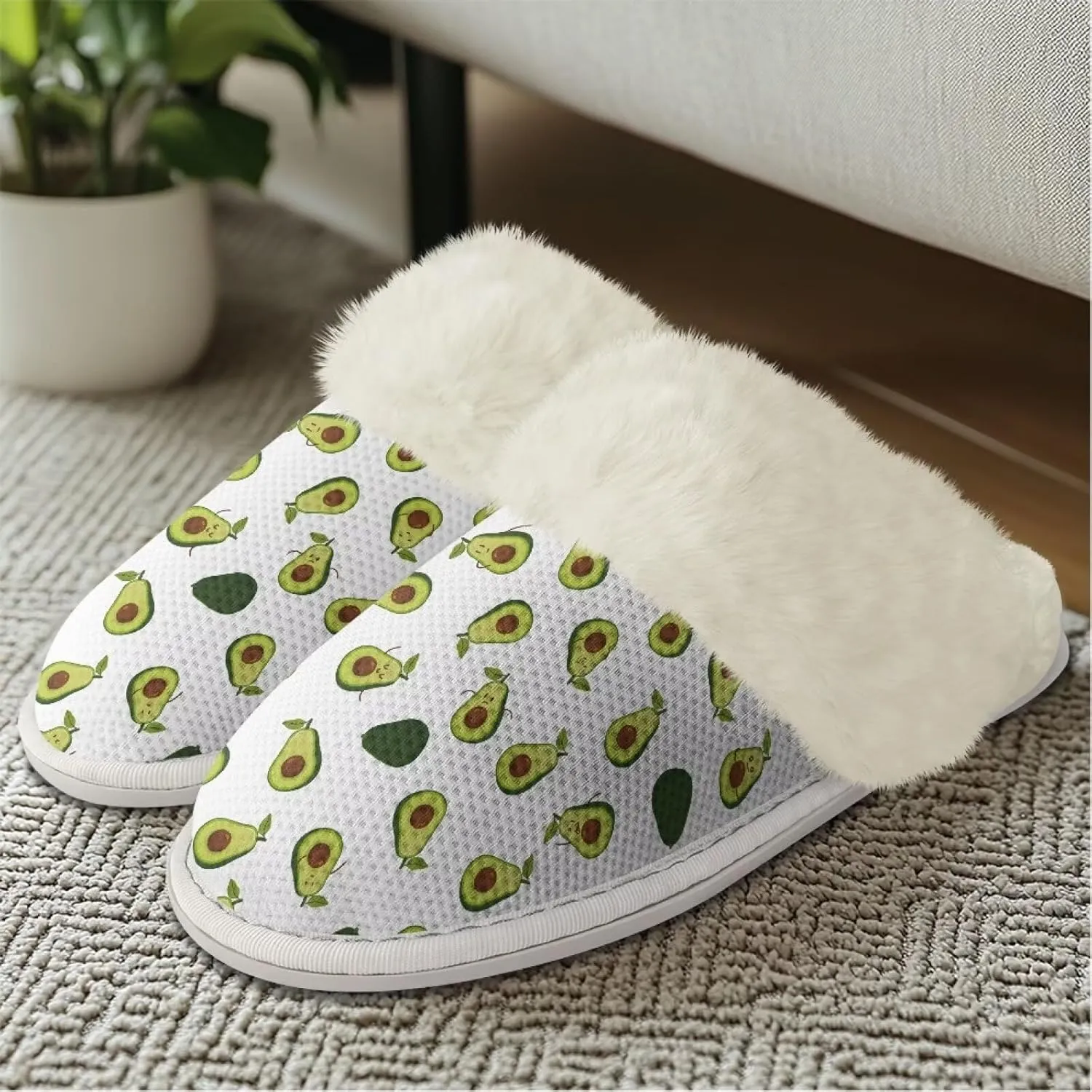 Binienty Womens Slippers Fuzzy Winter Slippers Soft Warm Bedroom Shoes Non-Slip