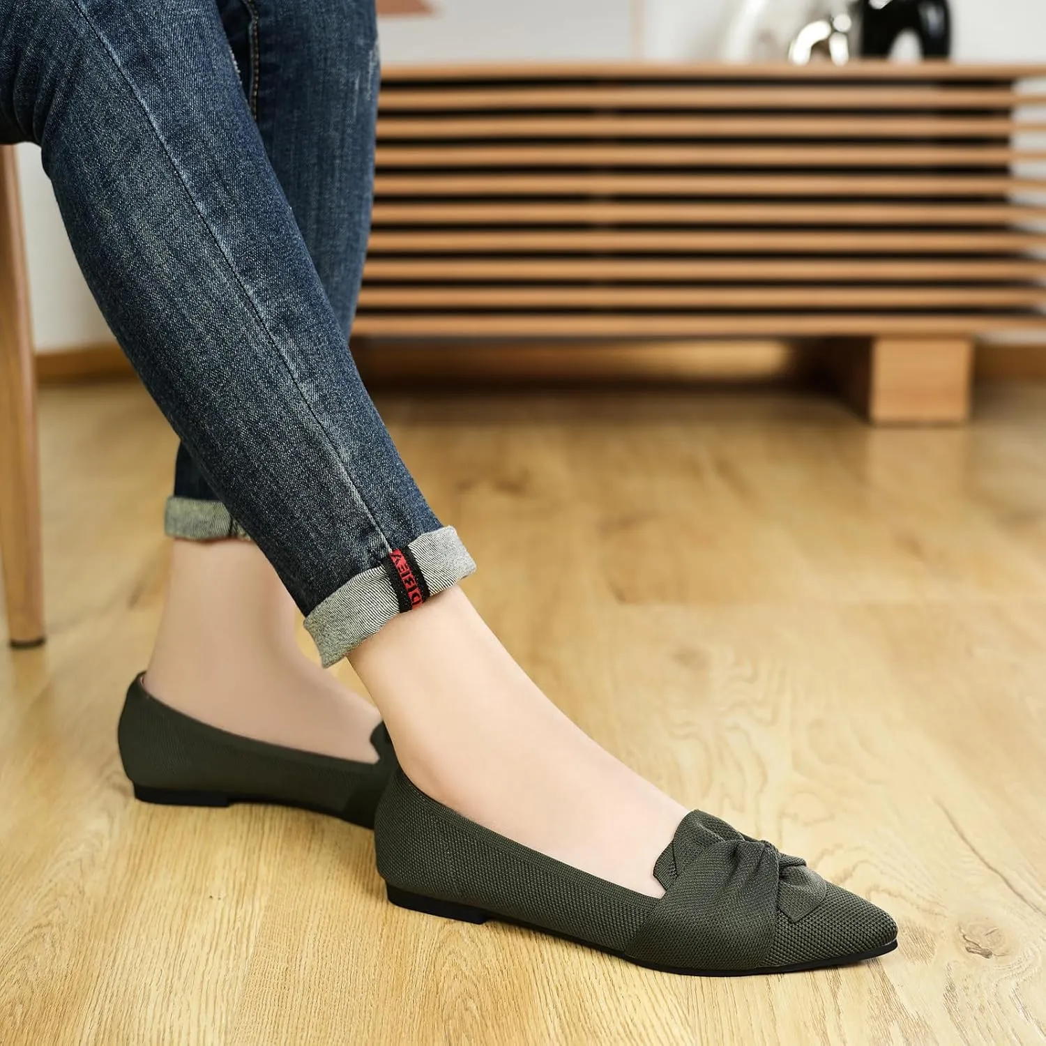 Flats for Womens Pointed Toe Ballet Flats with Bow Comfortable Knit Dressy Flats