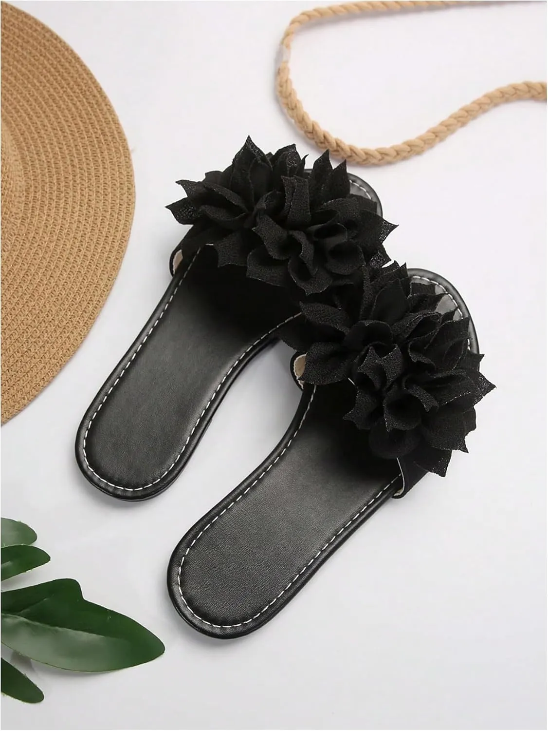 GORGLITTER Women's Flower Sandals 3D Floral Flat Sandals Open Toe Slippers Comfy Lightweight Summer Beach Sandals