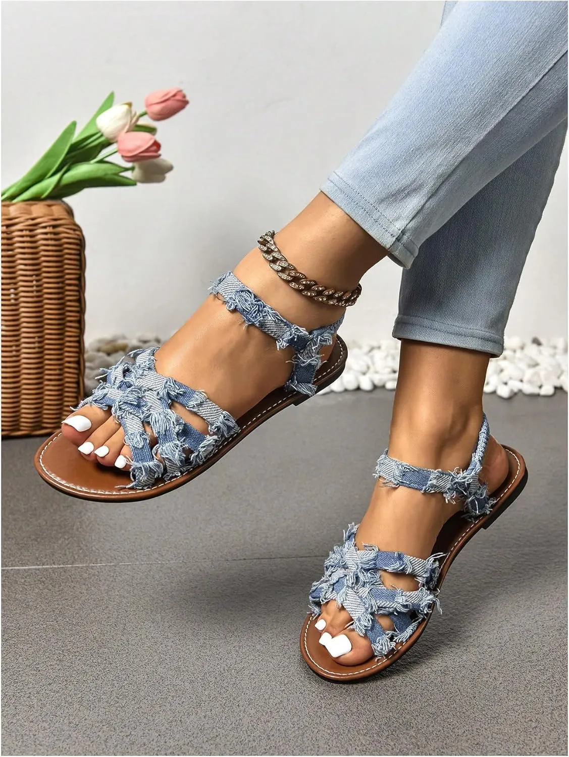 GORGLITTER Women's Leopard Strappy Flat Sandals Y2K Criss Cross Strap Open Toe Slingback Cheetah Slide Sandals