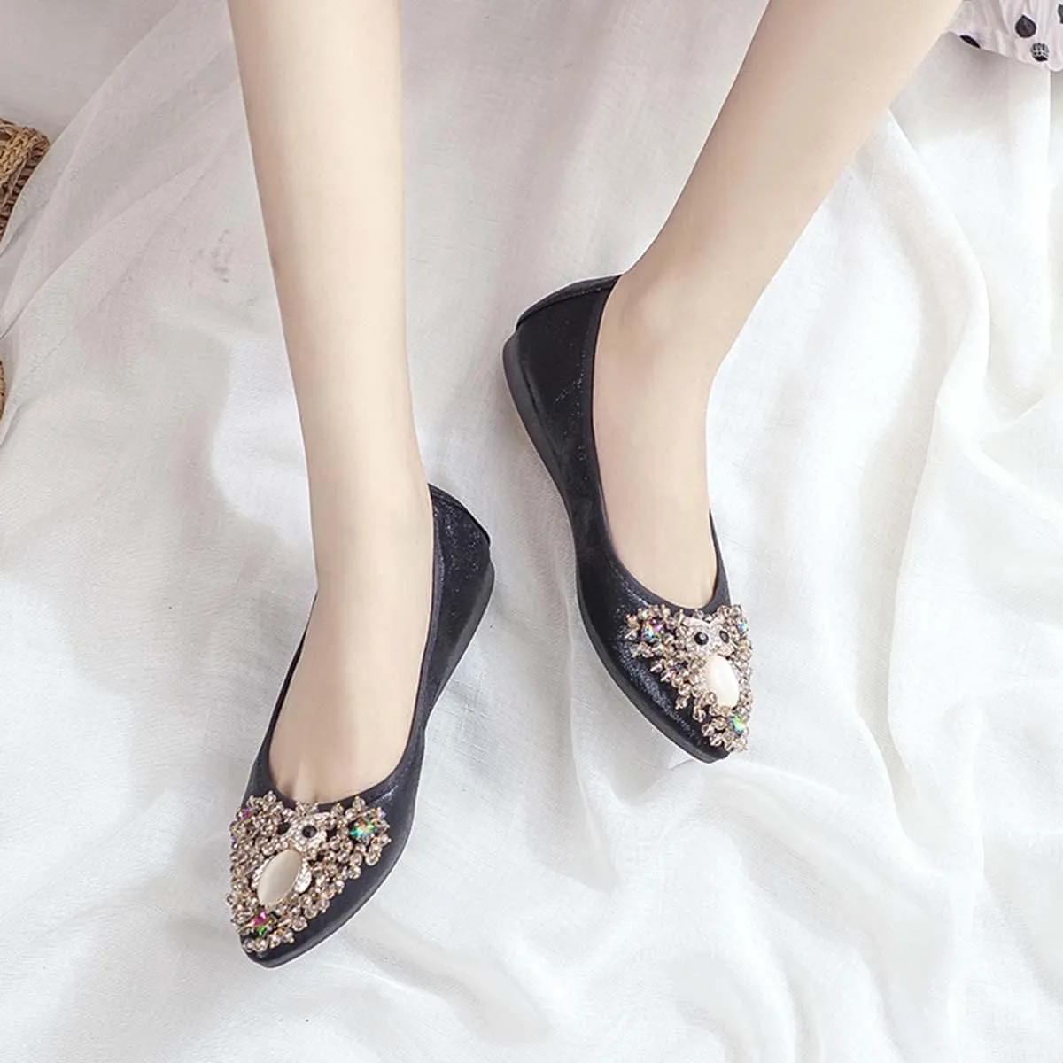 JOEupin Women's Flats Classic Ballet Shoes Rhinestone Wedding Ballerina Flats Faux Leather Foldable Sparkly Flats