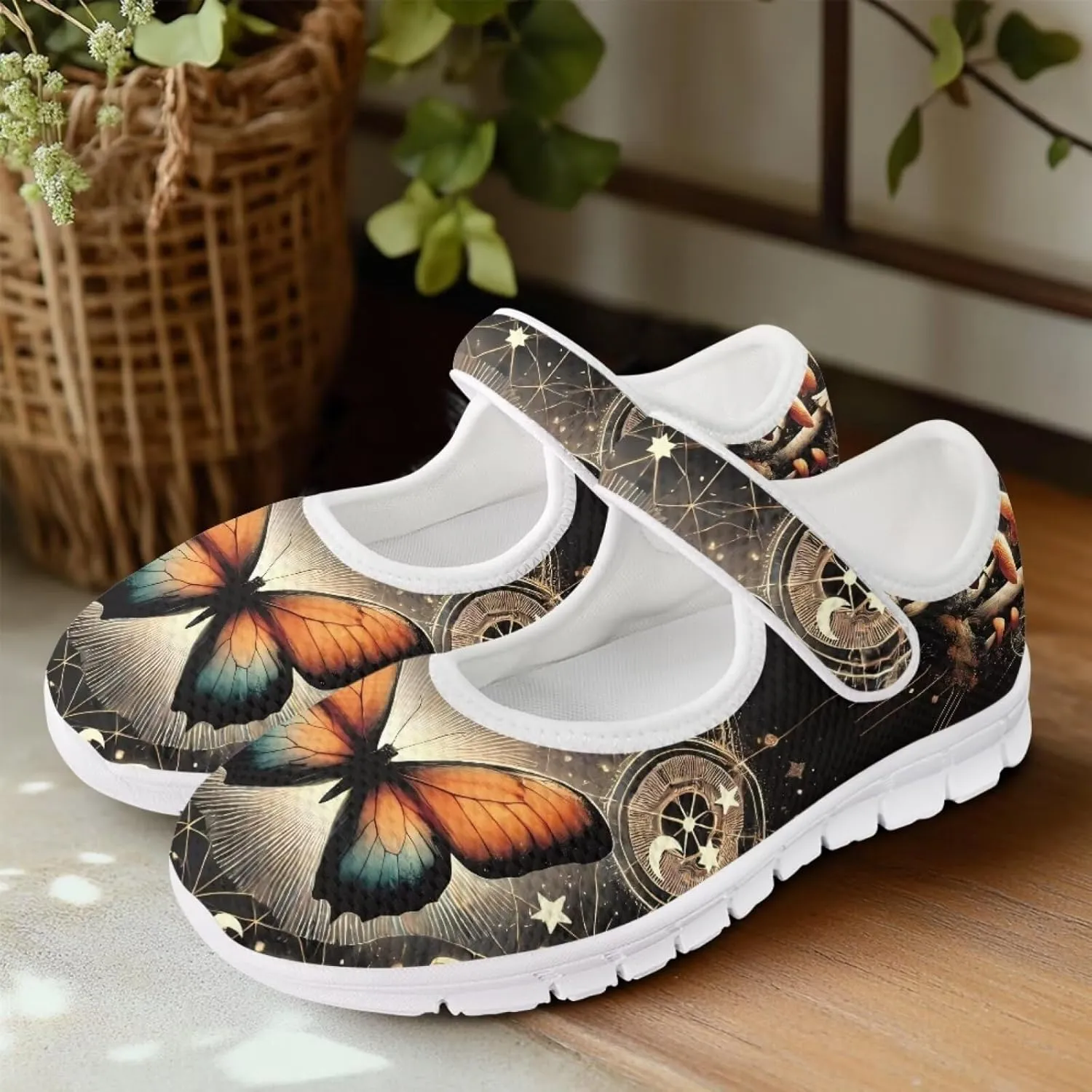 JoyLamoria Womens Slip on Fashion Mary Jane Shoes Retro Mushroom Painted Flats Causal Road Walking Shoes Non Slip Platform