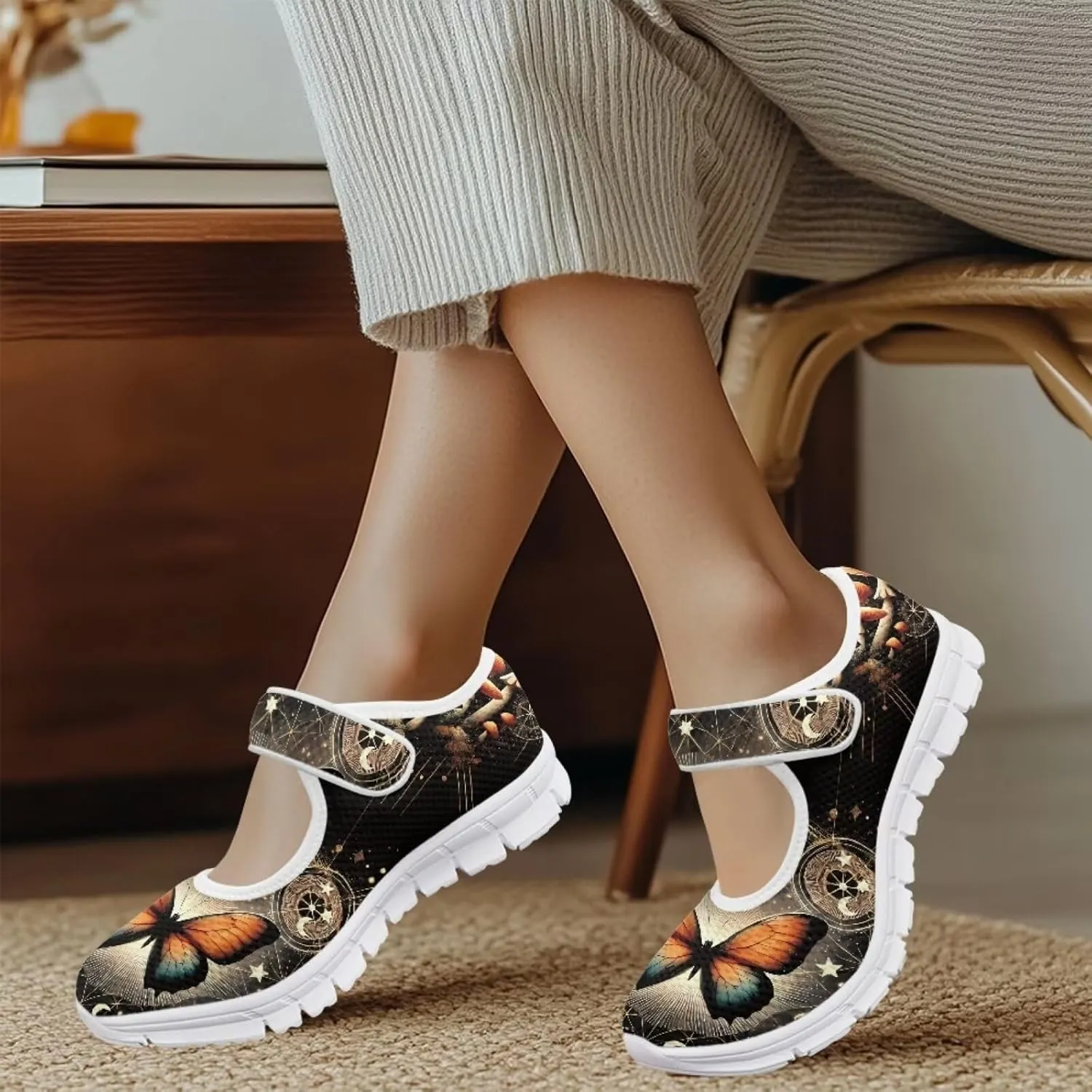 JoyLamoria Womens Slip on Fashion Mary Jane Shoes Retro Mushroom Painted Flats Causal Road Walking Shoes Non Slip Platform