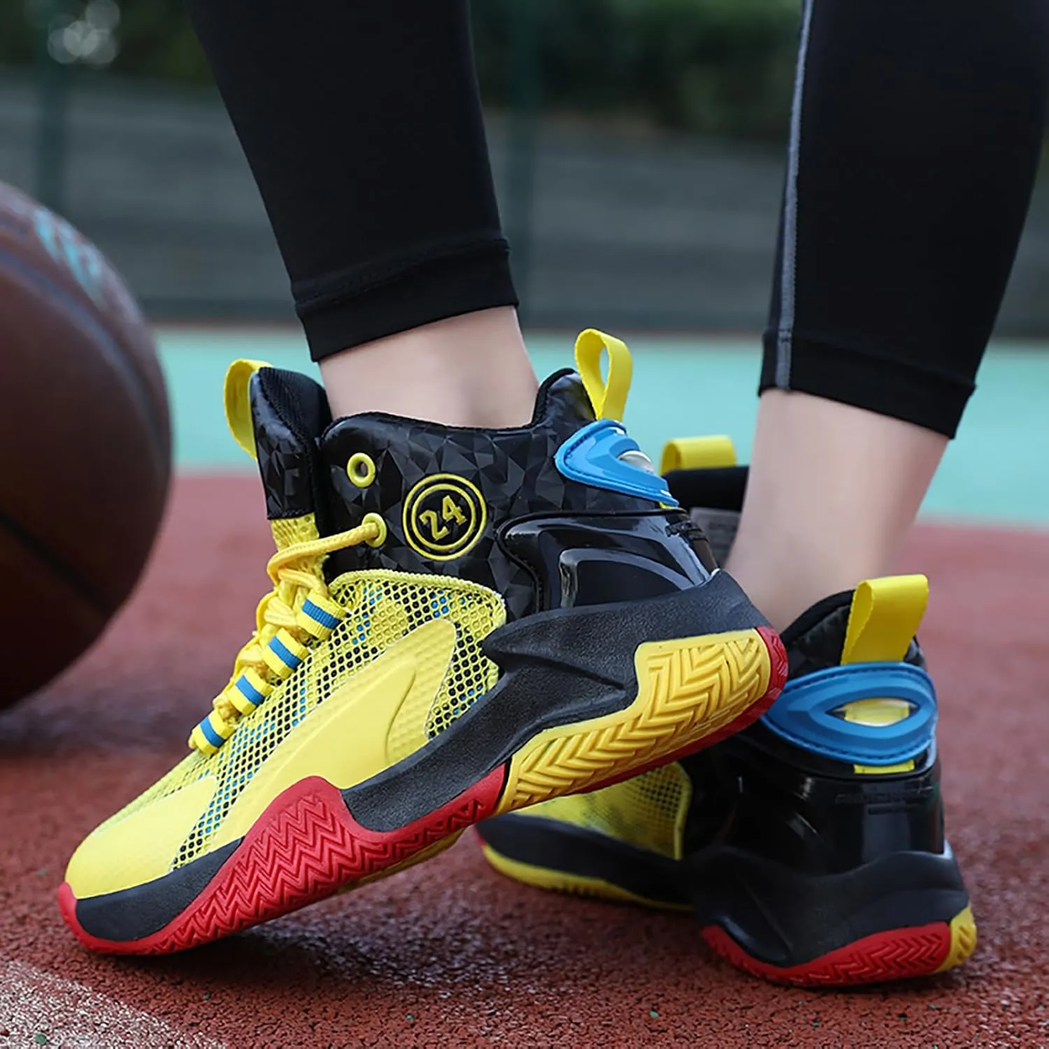 Kids Basketball Shoes Boys Cushion Sneakers Non-Slip Outdoor Sports Shoes Comfortable Girls Lightweight Breathable Walking Running Shoes Tennis Sneakers