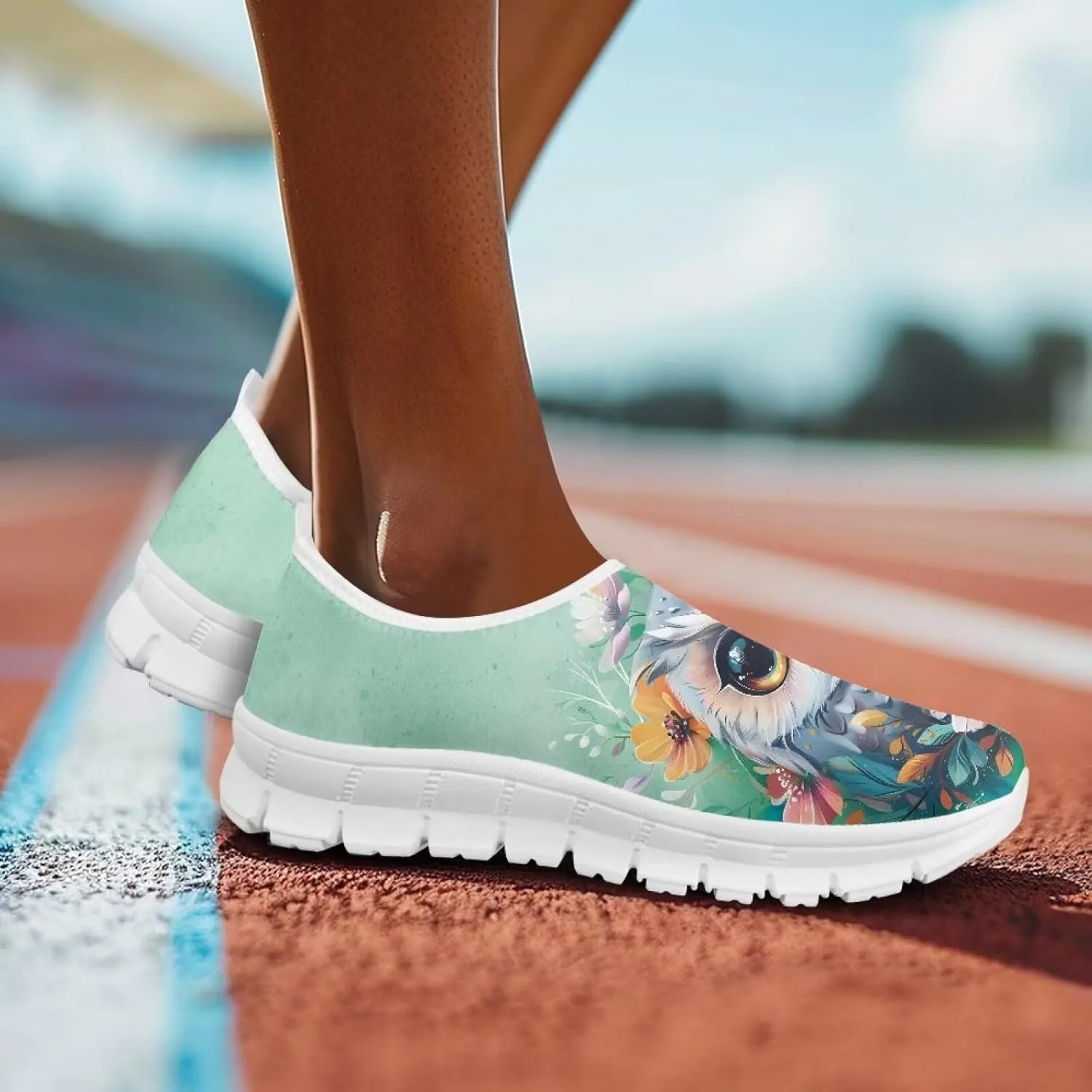 Lightweight Sneakers for Women Slip On Casual Shoes Comfortable Low Cut Loafers Non Slip Breathable Walking Running Shoes Outdoor Sport Sneakers US 5.5-11.5