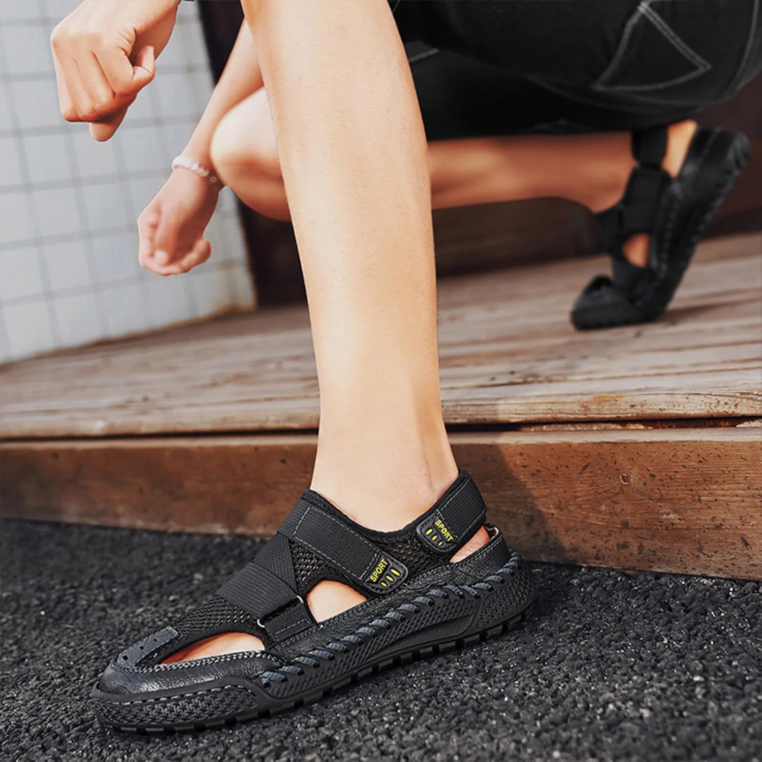 Lossarye Men's Leather Mesh Closed Toe Sandals with Adjustable Hook and Loop Outdoor Waterproof Non-slip Walking Sports Sandals Comfortable Casual Fisherman Beach Sandals