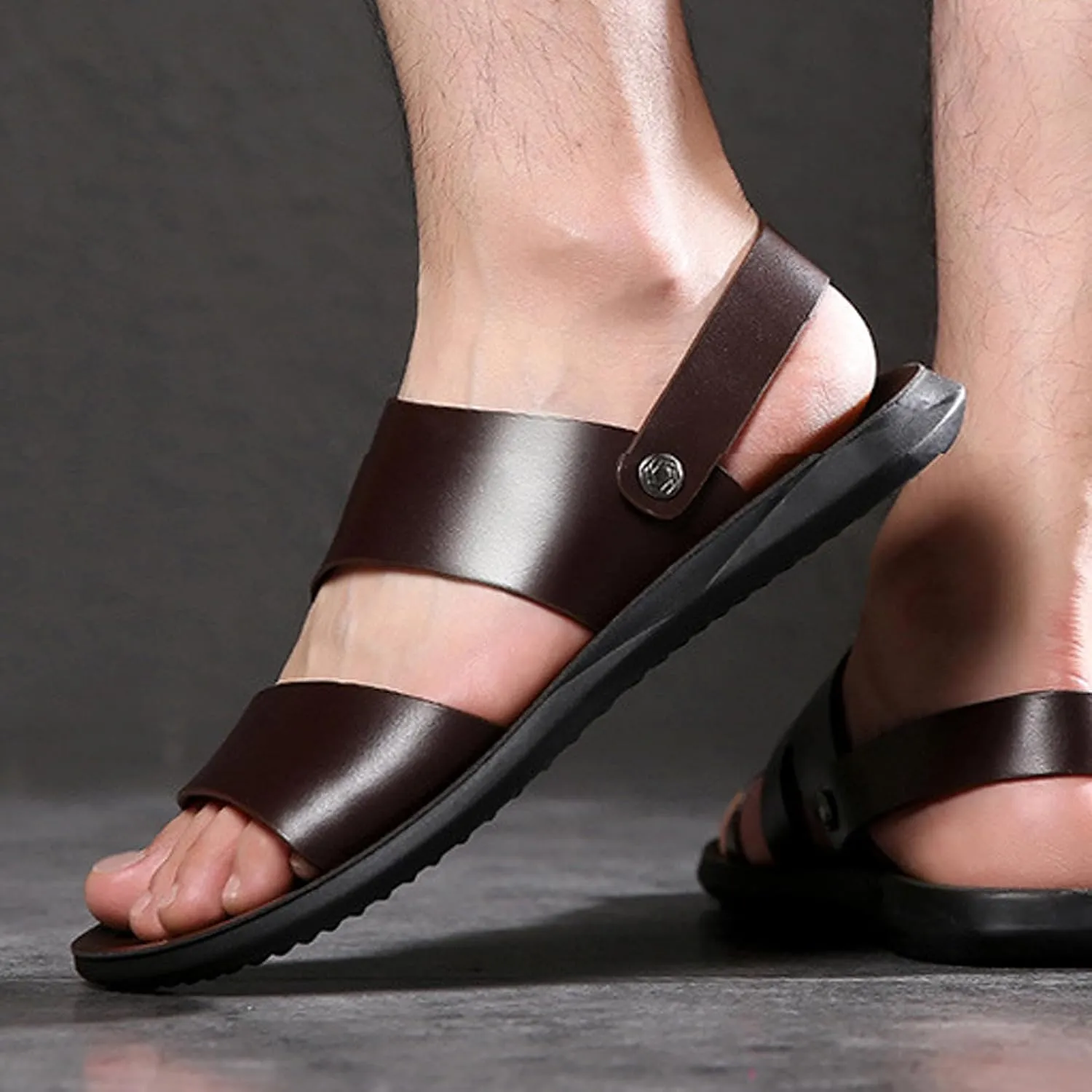 Lossarye Men's Leather Open Toe Casual Flat Sandals Adjustable Strap Lightweight Non-Slip Outdoor Walking Sandals Summer Dual Use Slippers