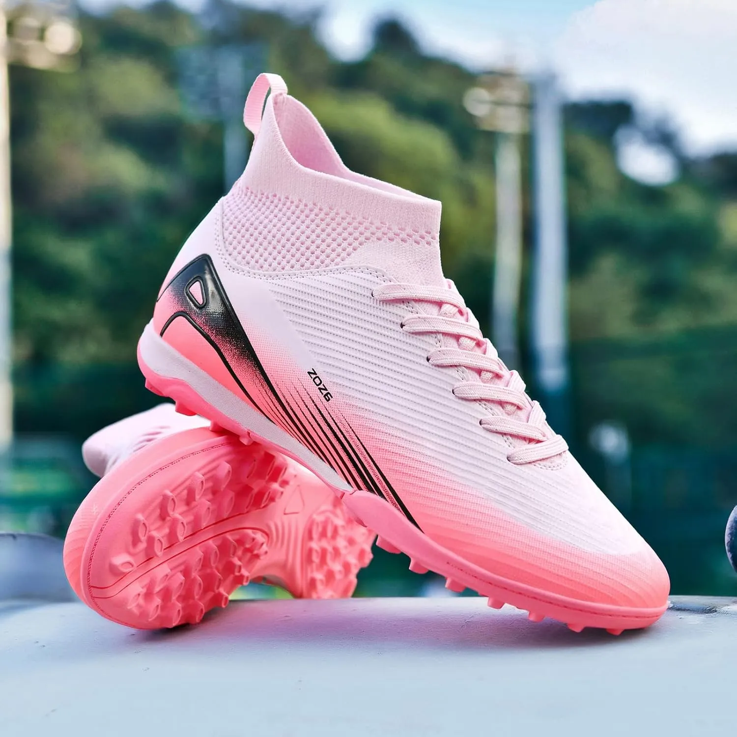Men's Soccer Shoes Cleats Professional High-Top Athletic Turf Football Shoes Outdoor/Indoor Professional Futsal Football Training Sneakers