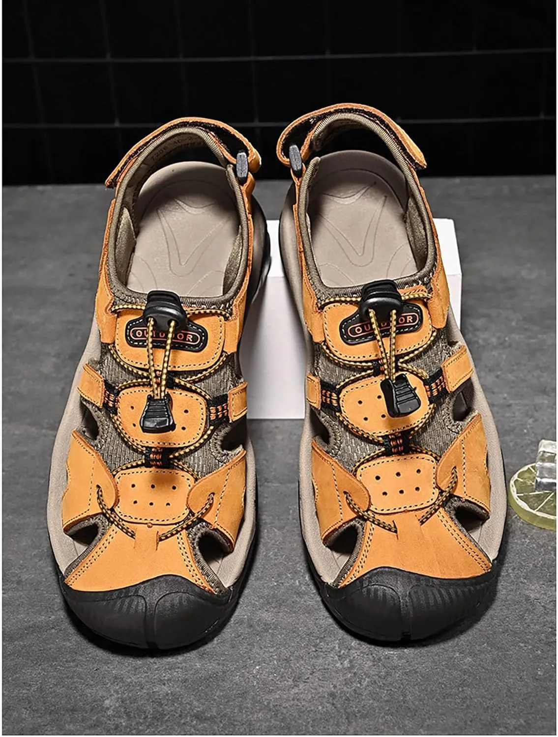 Men's Sport Sandals Outdoor Hiking Leather Closed Toe Sandals Athletic Lightweight Summer Casual