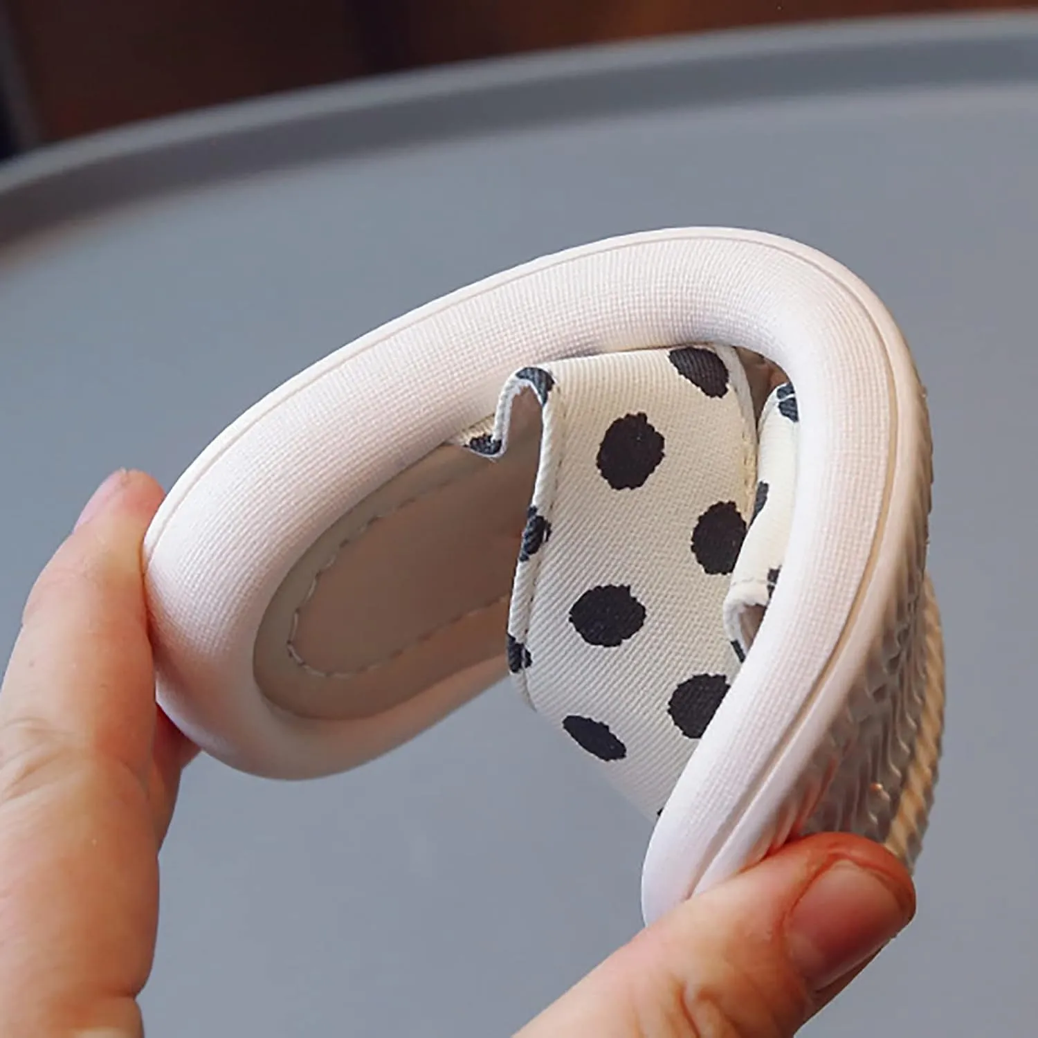 sfdgfhyf Toddler Girls Comfortable Foot Warmer Children Girls Sandals Polka Dot Rubber Soft Bottom Casual Open Toe Shoes