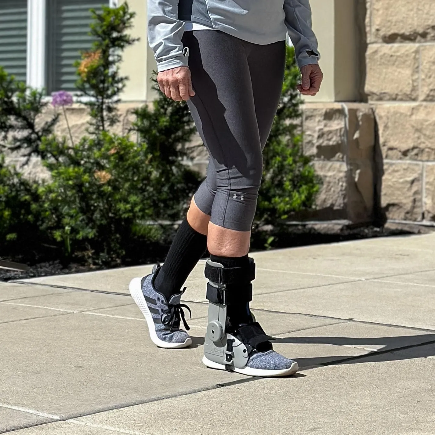 TayCo Over-the-Shoe RecoverX Ankle Brace, Alternative to Walking Boot and other AFOs, Adjustable External Ankle Support Brace, Unisex, Comfortable, Stable, Improve Gait and Balance (Medium, Right)