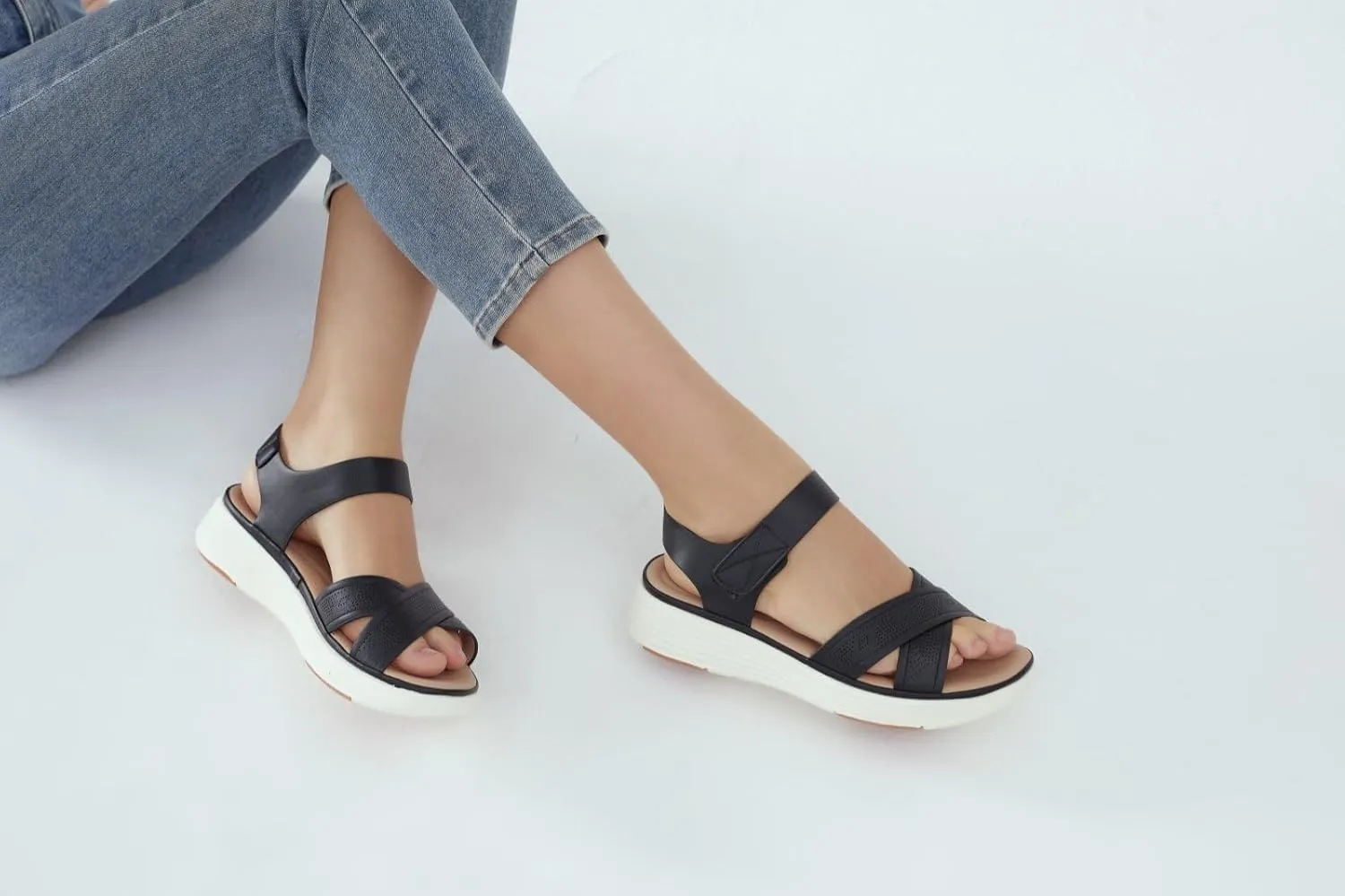 UBFEN Womens Platform Sandals Comfortable Lightweight Walking Ankle Strap Casual Low Wedge Sandals