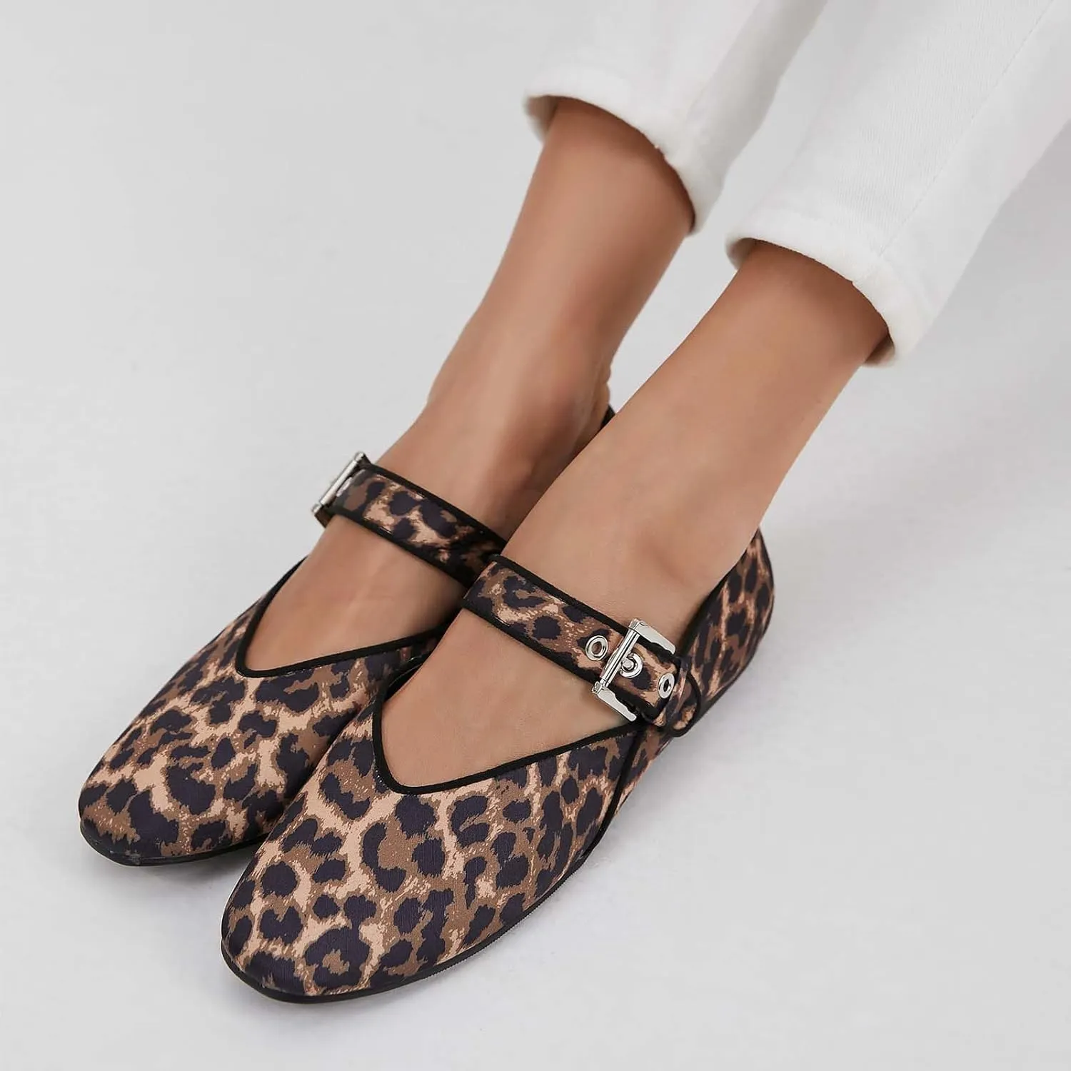 Women Leopard Ballet Flats Mary Jane Leopard Flats for Women Leopard Mary Jane Flats with Buckle Strap Comfortable Leopard Ballerina Flat Shoes