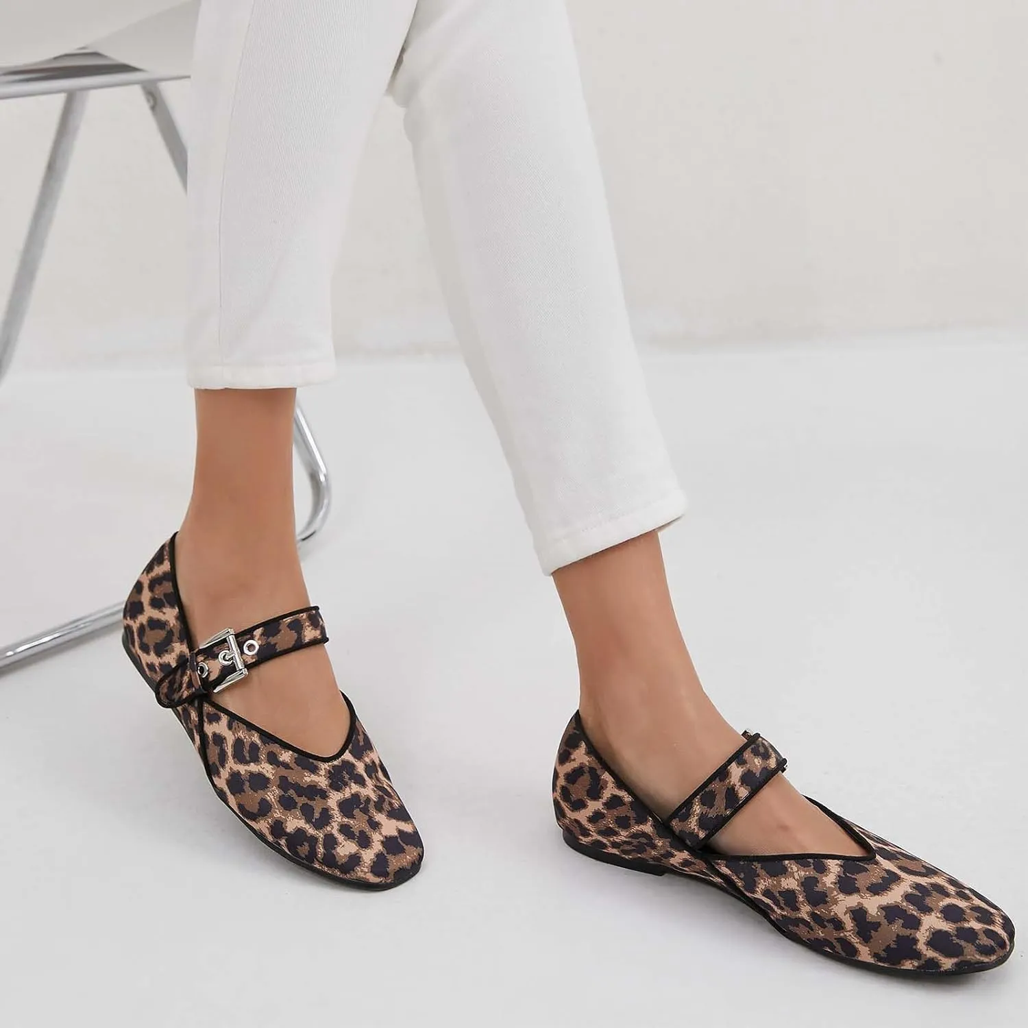 Women Leopard Ballet Flats Mary Jane Leopard Flats for Women Leopard Mary Jane Flats with Buckle Strap Comfortable Leopard Ballerina Flat Shoes
