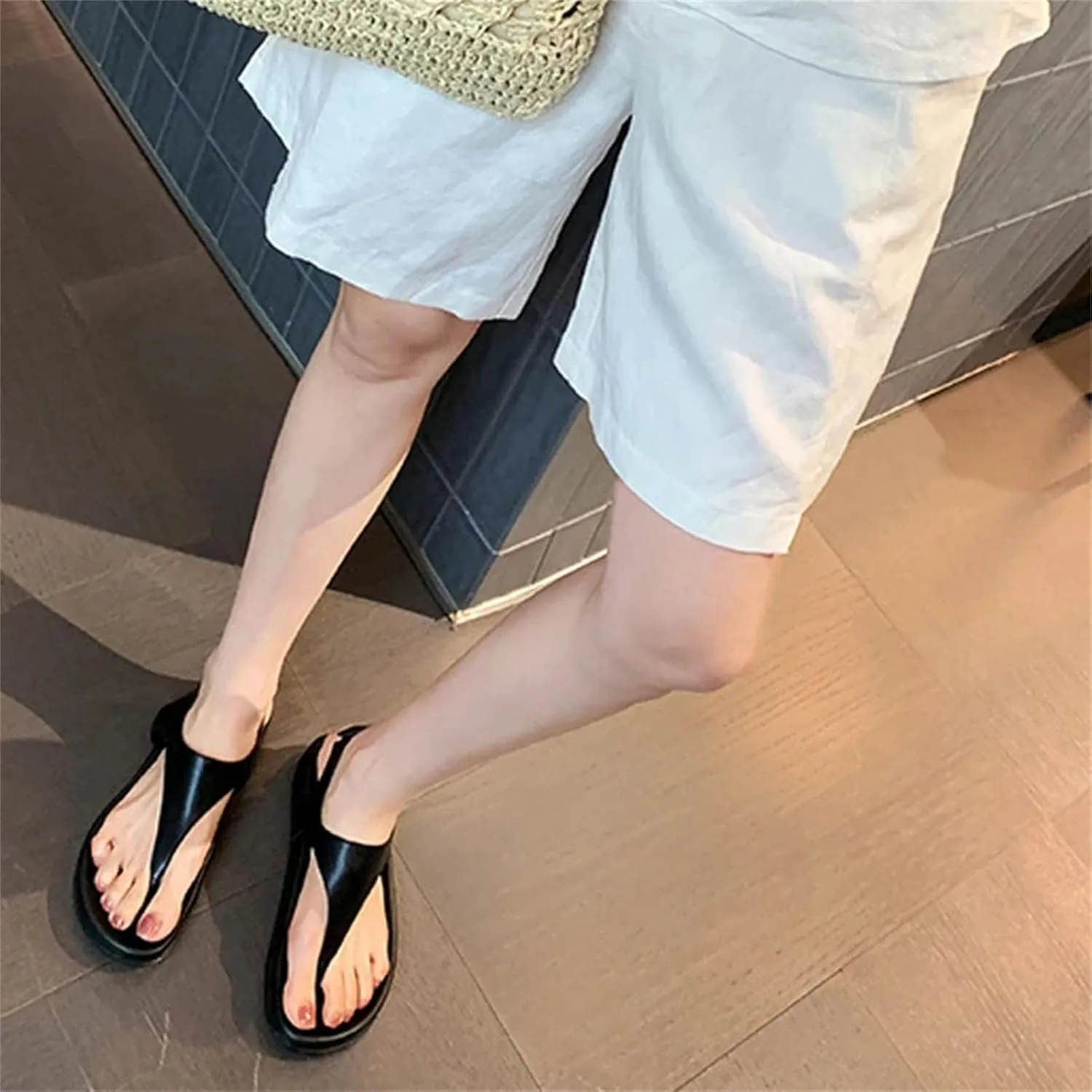 Women's Casual Flat Sandals Comfortable Flip Flops Beach Thick-Soled Summer Shoes Casual Daily Wear