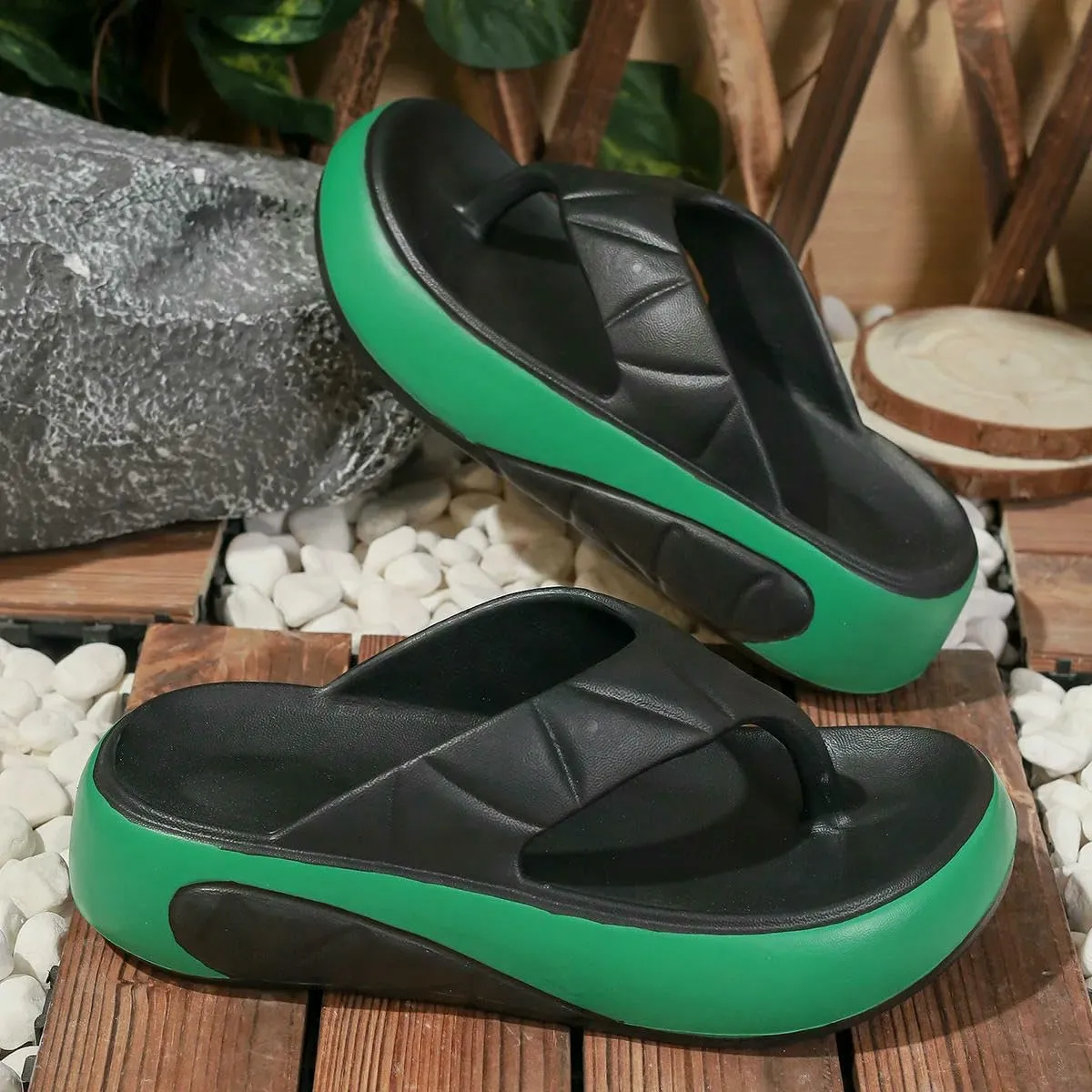 Women's Clogs Women's Beach Flip Flops Summer Thick-Soled Shoes Eva Home Slippers Fashion Street Sandals