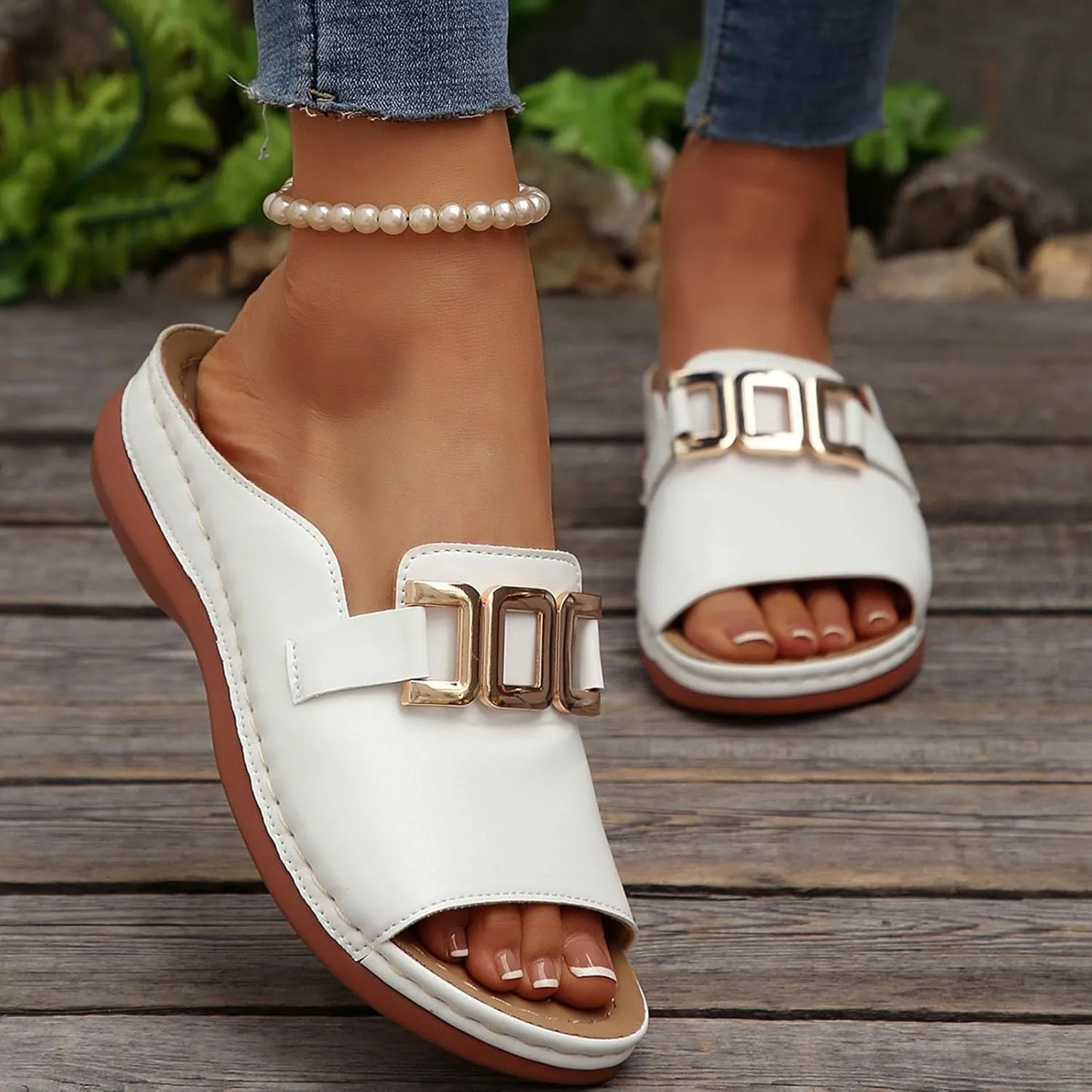 Women's Dressy Flat Sandals Comfortable Slip On Leather Slide Flip Flops Lightweight Casual 2025 Beach Slides Footwear Flop Slippers Summer Arch Support Ladies Comfort Walking Thong Flats