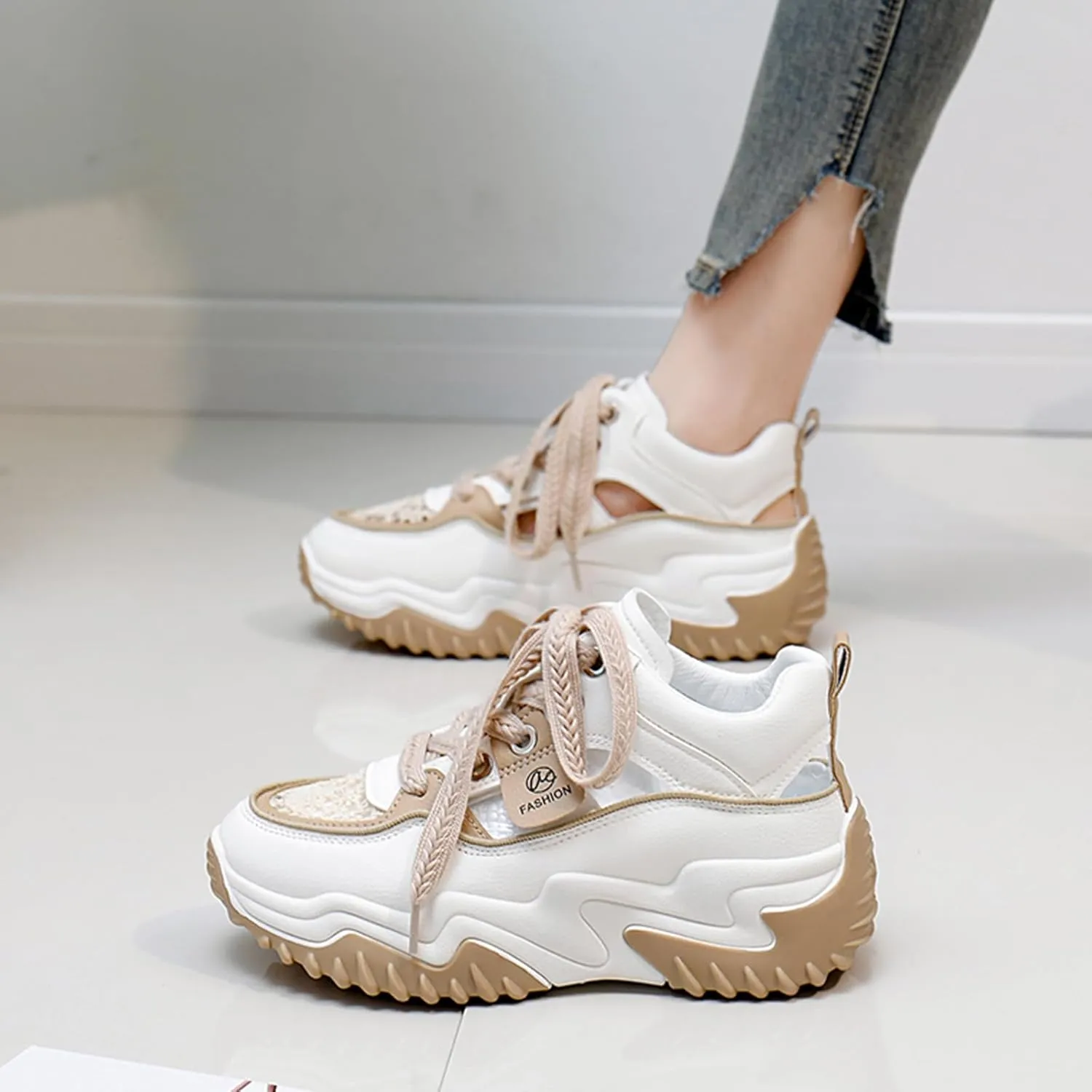 Women's Leather Hollow Increasing Platform Casual Sneakers Lace Up Non-Slip Shock Absorbing Heighten Hiking Shoes Summer Fashion Round Toe Breathable Dad Shoes