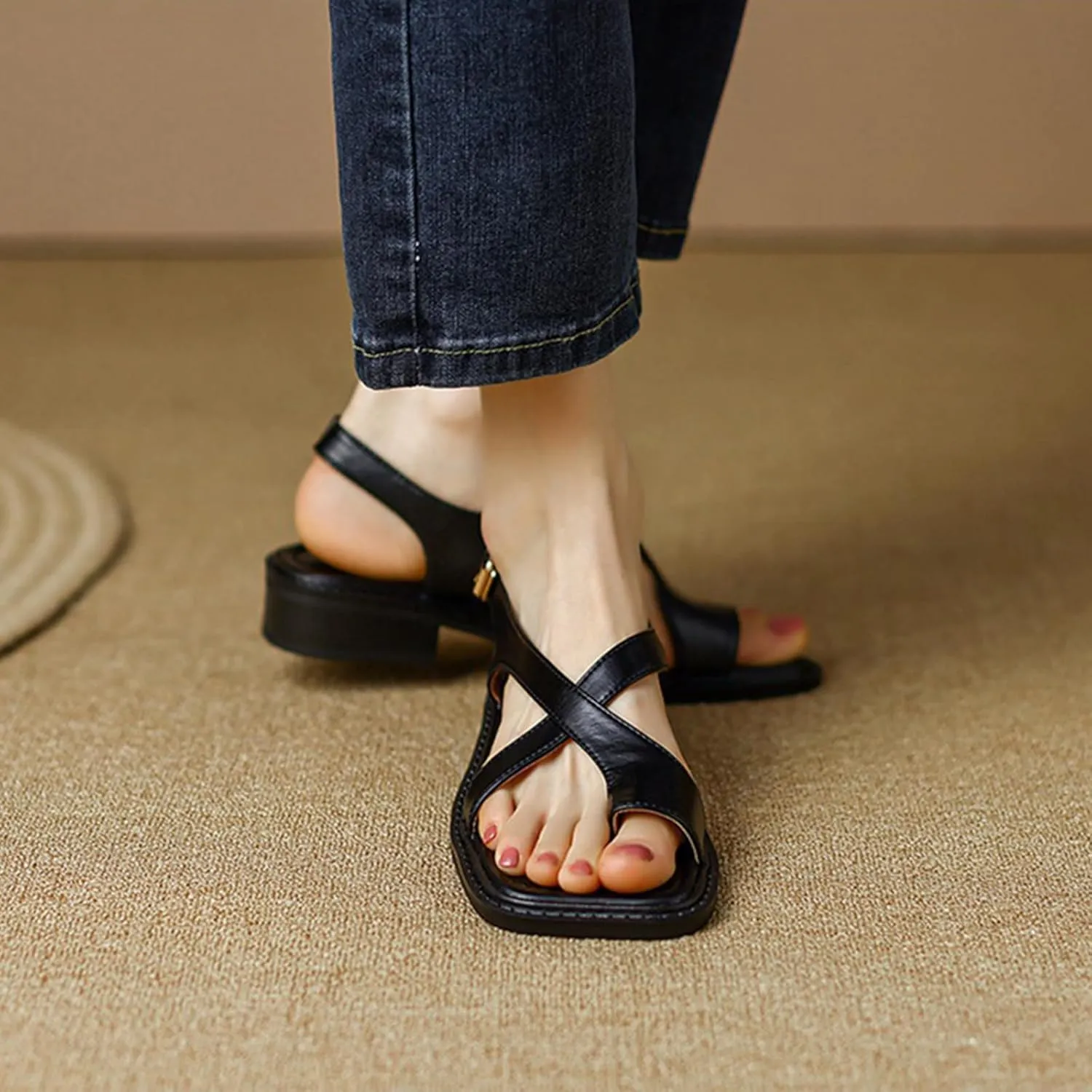 Women's Leather Toe Ring Ankle Buckle Sandals Fashion Crossover Strap Retro Square Toe Low Heel Sandals Dressy Summer Roman Shoes