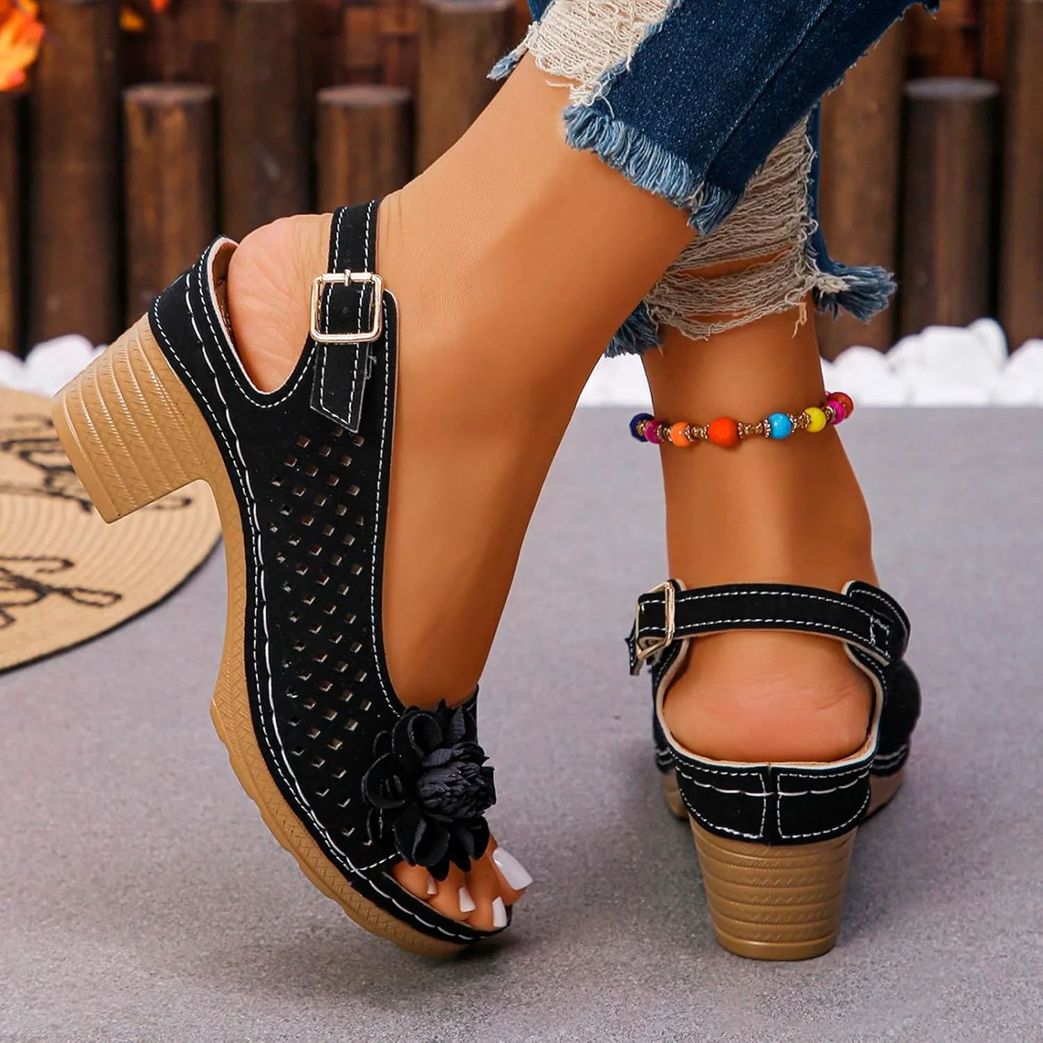 Womens Sandals Hollow Out Flower Decoration Chunky Heel Wedge Sandal Classic Casual Shoes Beach Vacation Walking Shoes Open Toe Sandal with Adjustable Hoop and Loop